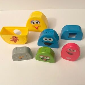 Playskool Sesame Street Elmo’s Stack & Nest Friends Nesting Eggs Toy